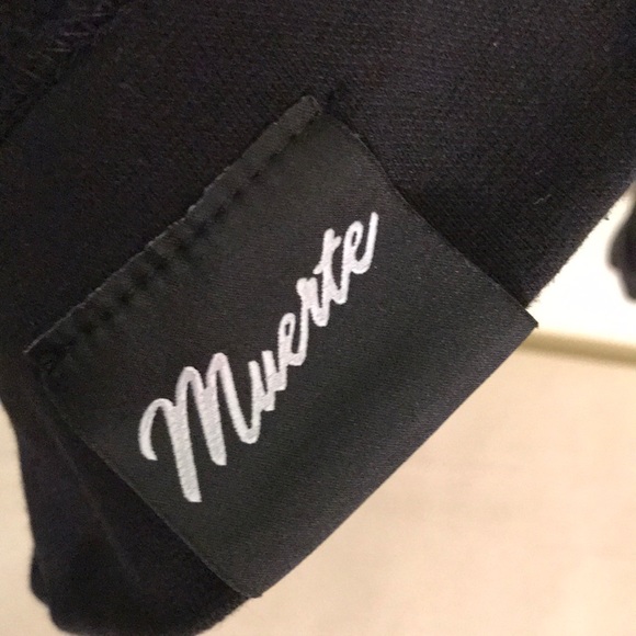 Muerte sz Small Hoodie “Just Hustle” black cotton white graphic excellent condit - Picture 8 of 11